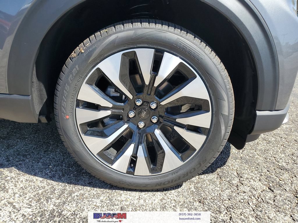 New 2026 Ford Explorer Platinum w/ LUX Leather Package AWD/4WD image 5