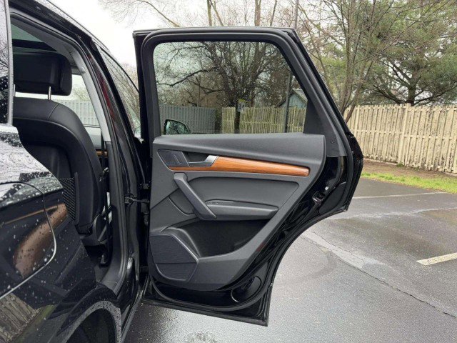 Certified 2023 Audi Q5 2.0T Premium w/ Convenience Package AWD/4WD image 24