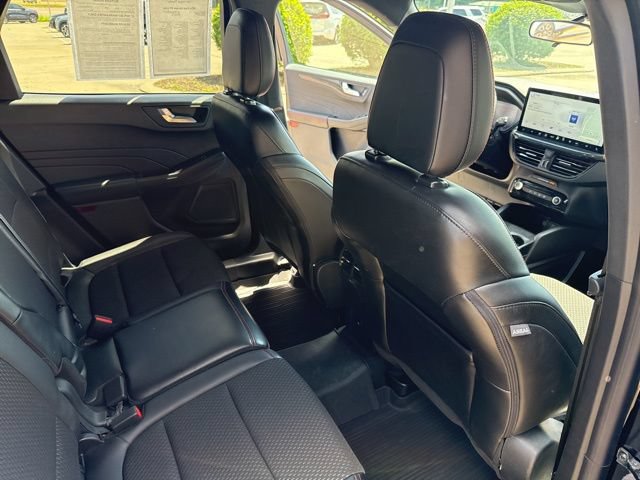 Used 2024 Ford Escape ST-Line w/ Tech Pack #1 AWD/4WD image 30