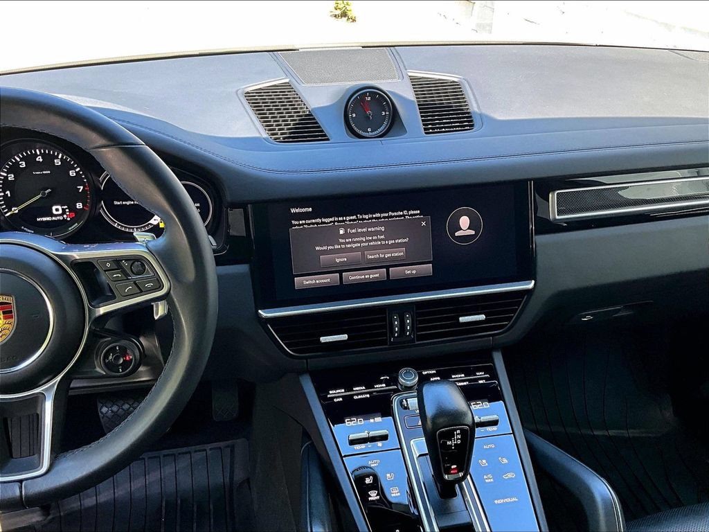 Certified 2023 Porsche Cayenne Platinum Edition AWD/4WD image 10