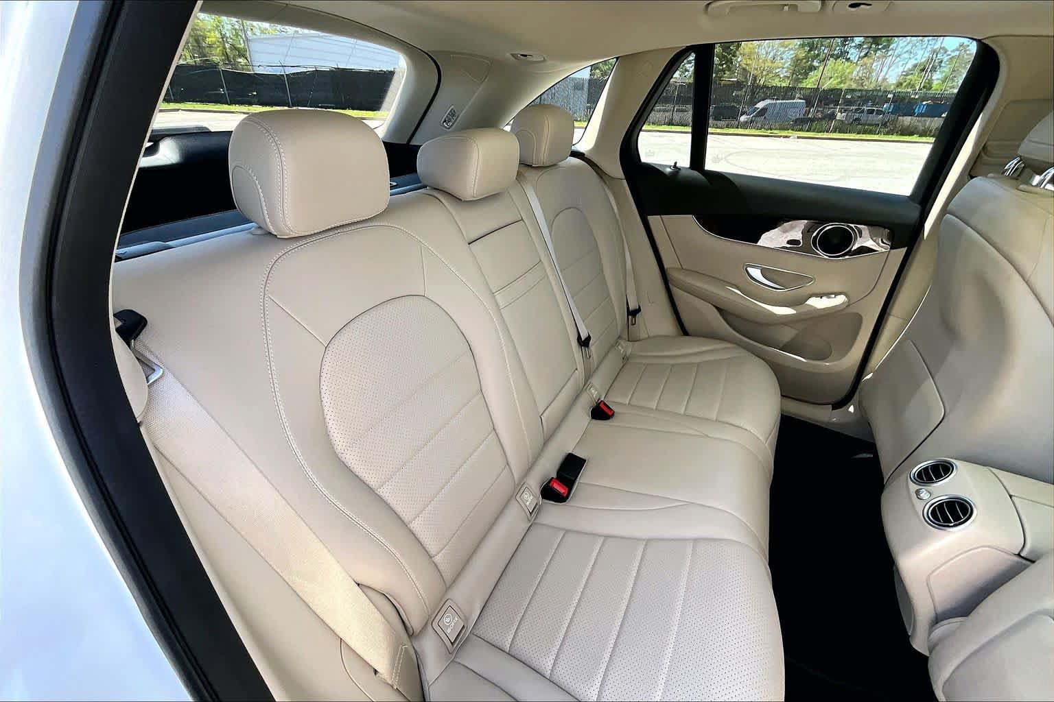 Used 2021 Mercedes-Benz GLC 300 image 35