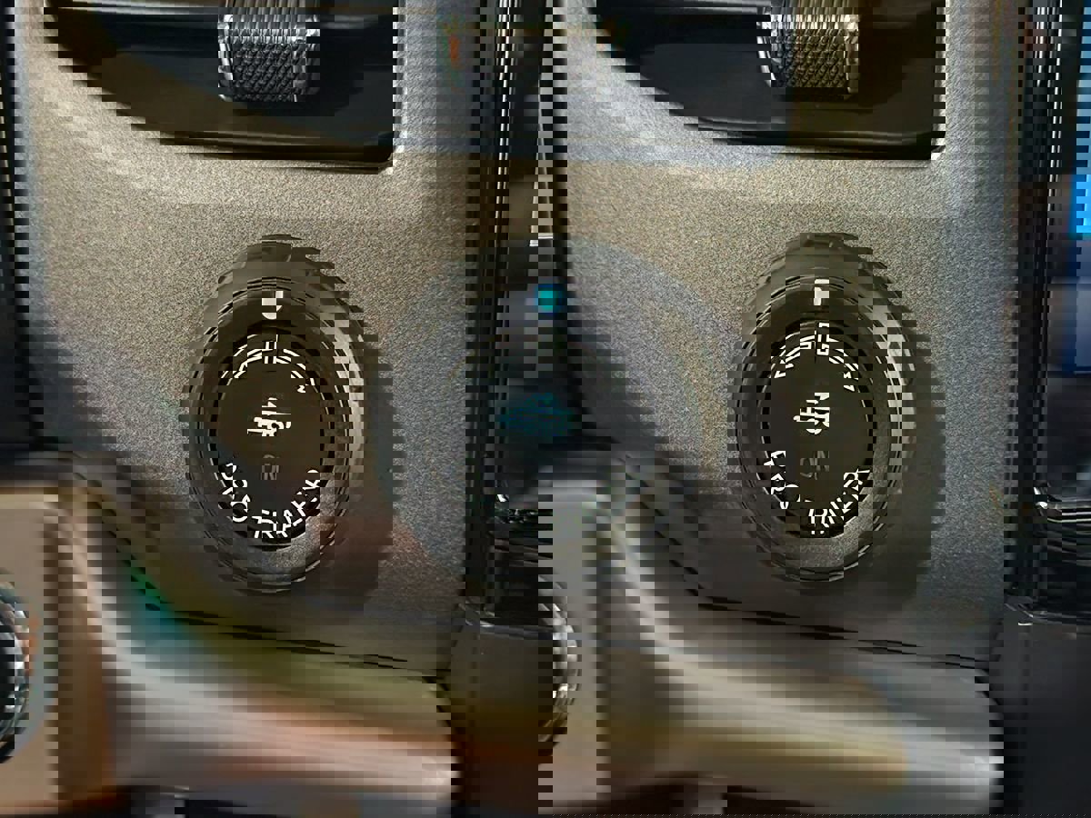 Used 2022 Ford Expedition XLT image 41