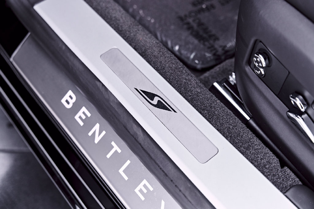 Used 2023 Bentley Flying Spur S V8 AWD/4WD image 42
