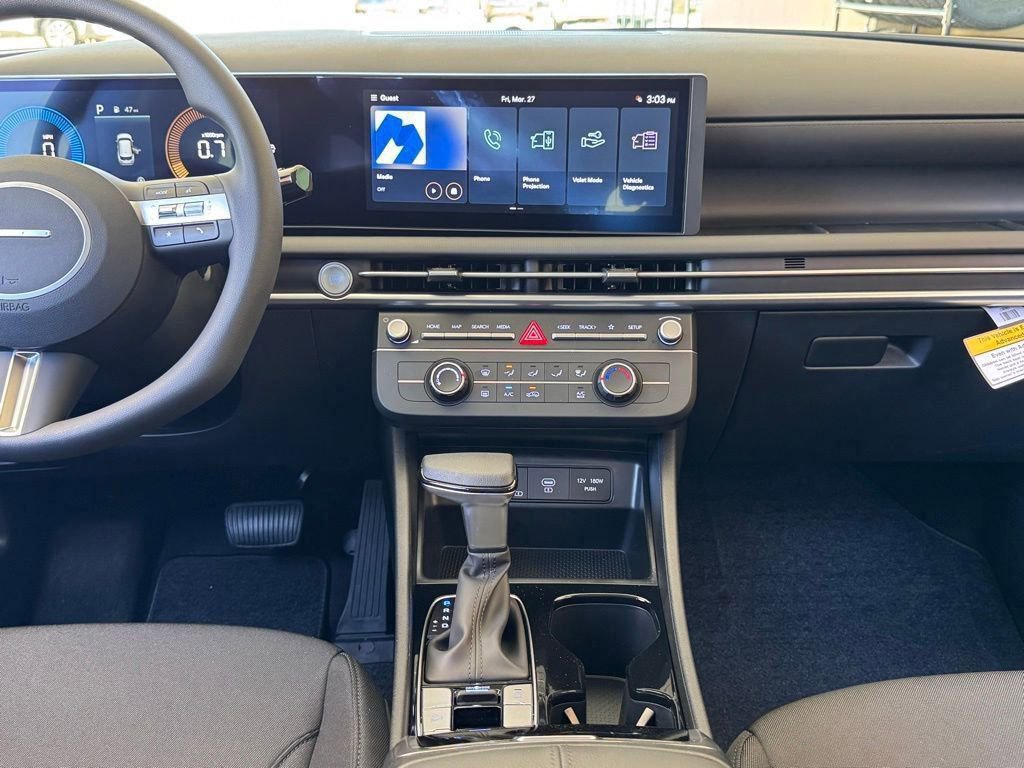 New 2026 Hyundai Tucson SE image 3