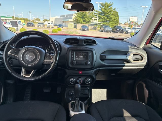 Used 2017 Jeep Renegade Latitude AWD/4WD image 12