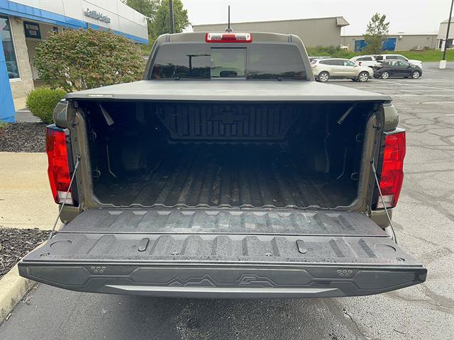 Used 2024 Chevrolet Colorado LT w/ LT Convenience Package II AWD/4WD image 7
