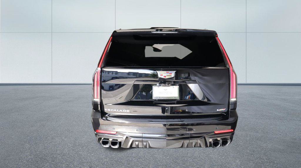 Used 2025 Cadillac Escalade V AWD/4WD image 4