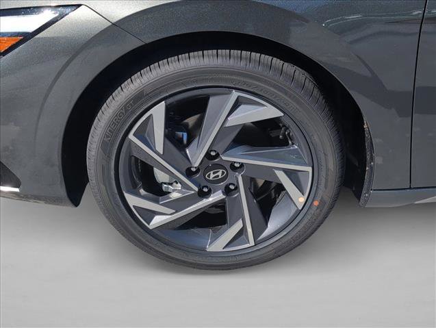 New 2026 Hyundai Elantra Limited image 10