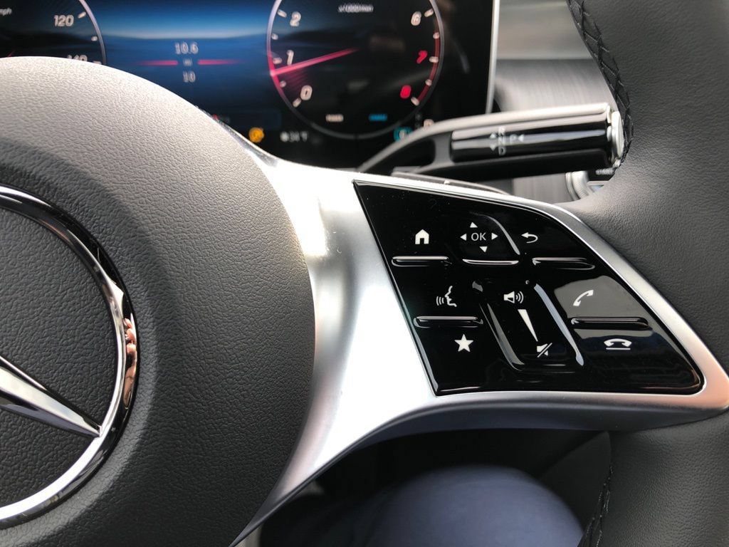 New 2026 Mercedes-Benz GLC 300 4MATIC image 25