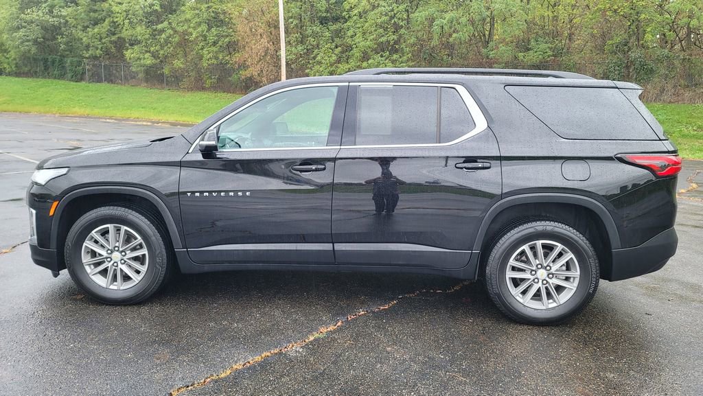 Used 2023 Chevrolet Traverse LT image 7