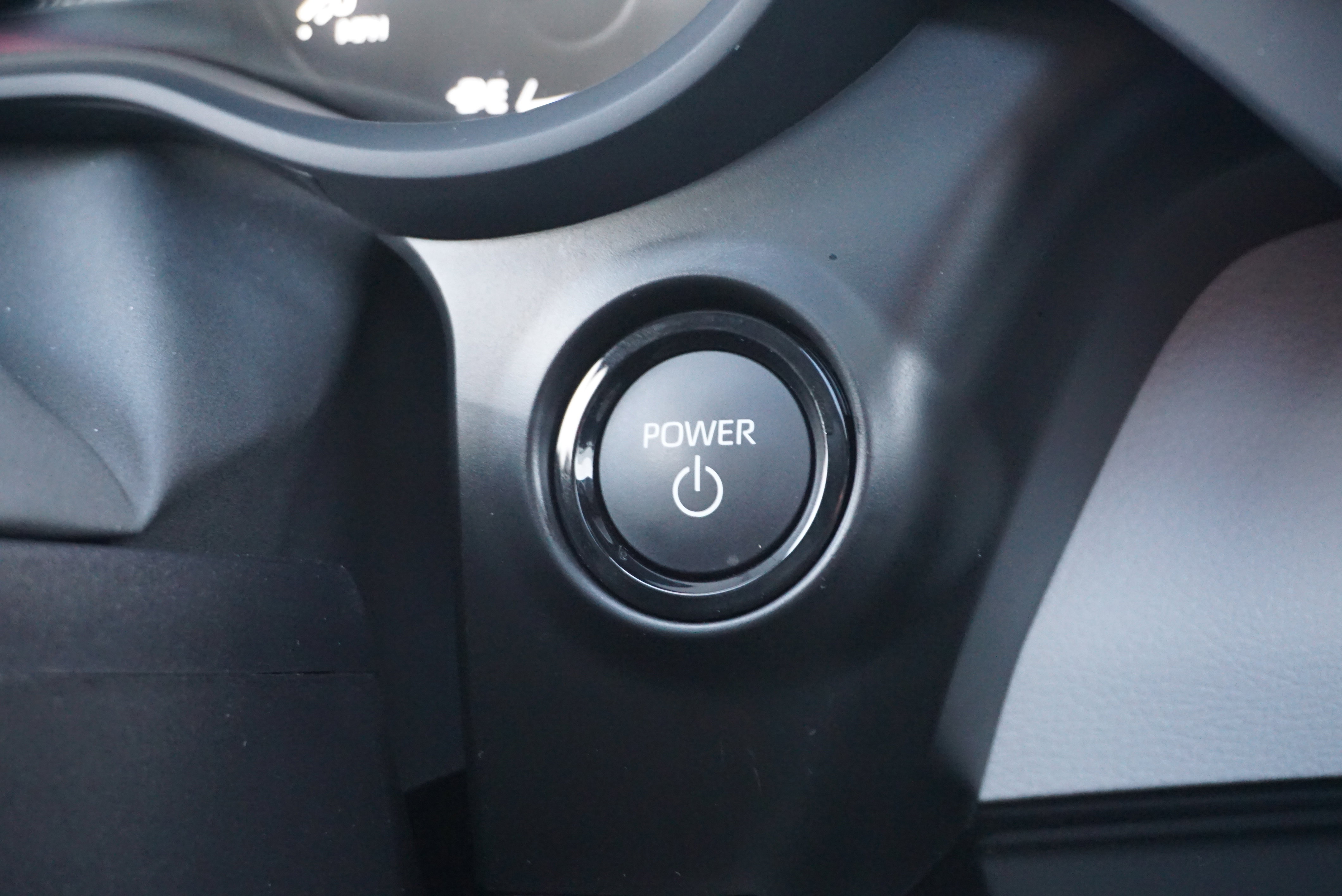 Used 2025 Toyota Sienna XLE image 12