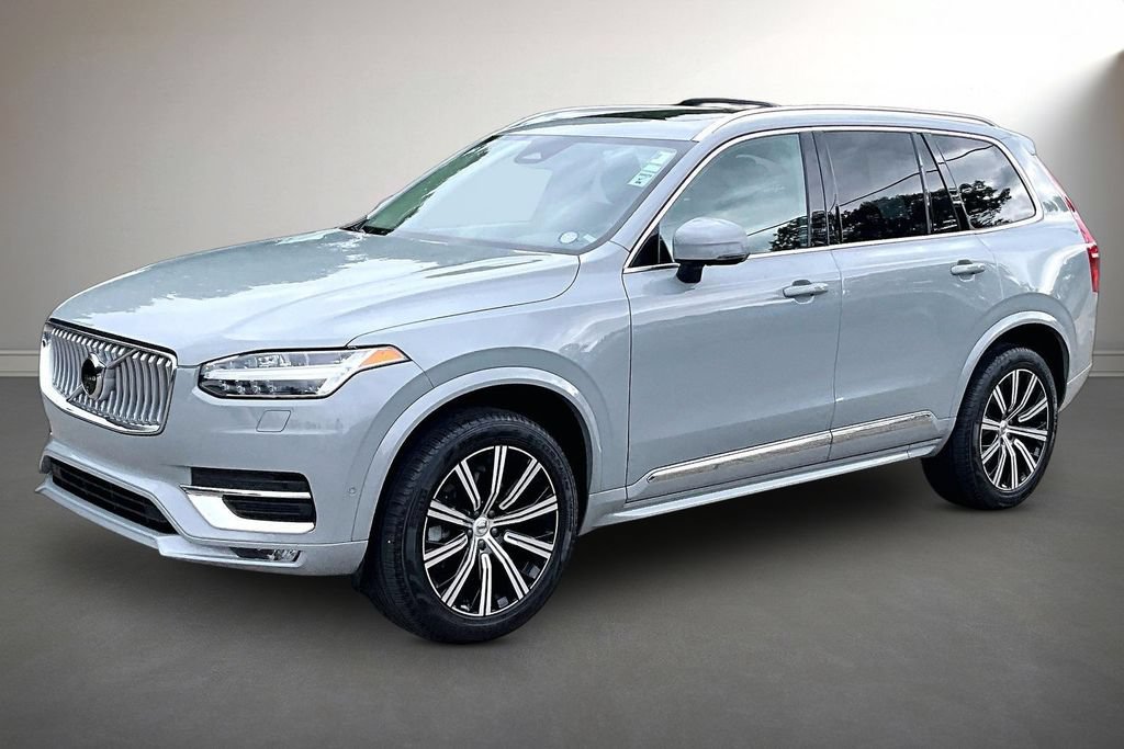 Used 2024 Volvo XC90 B5 Plus AWD/4WD image 3