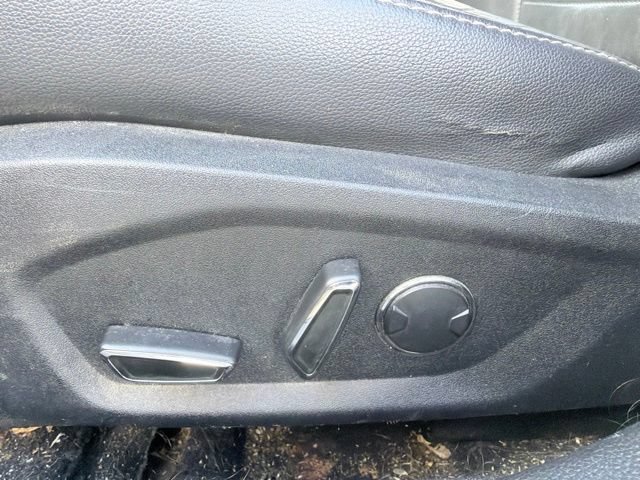Used 2018 Ford Fusion SE w/ Fusion SE Technology Package FWD image 17