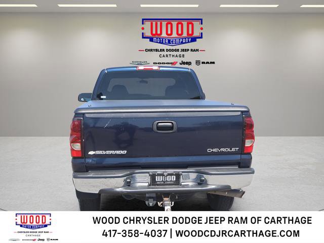 Used 2005 Chevrolet Silverado 2500 LS RWD image 4