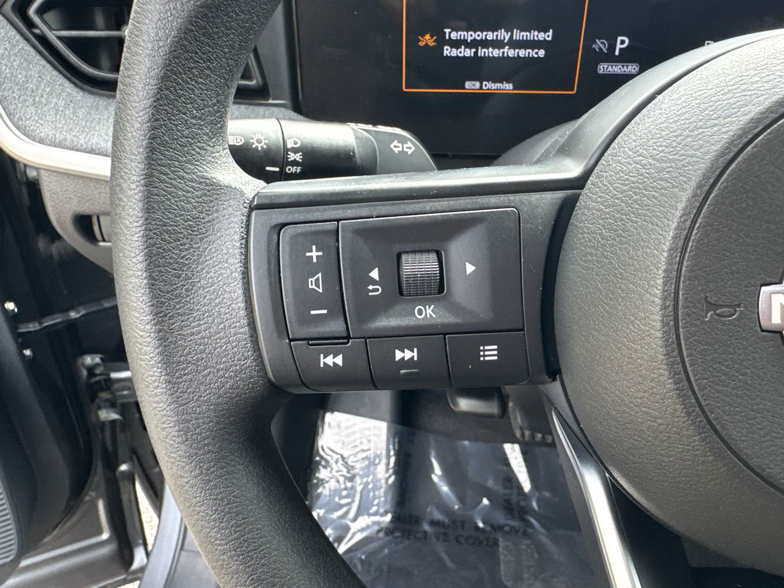 Used 2025 Nissan Kicks SV FWD image 24