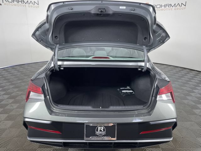 New 2026 Hyundai Elantra SEL Sport Premium FWD image 39