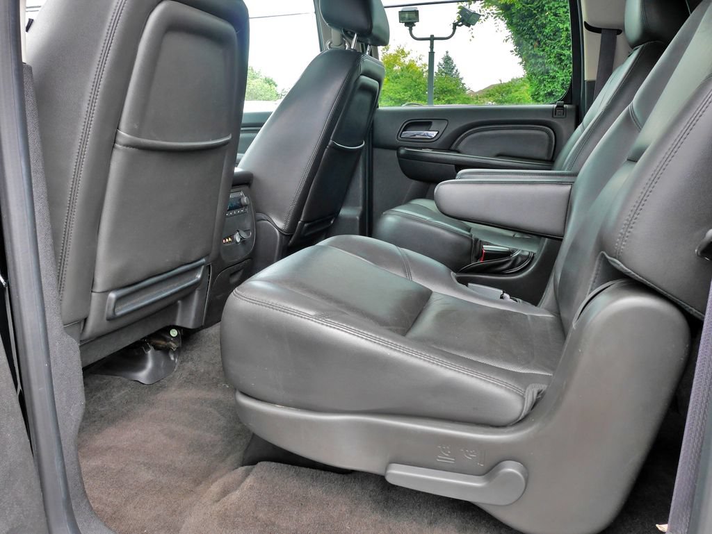 Used 2013 GMC Yukon XL Denali AWD/4WD image 19