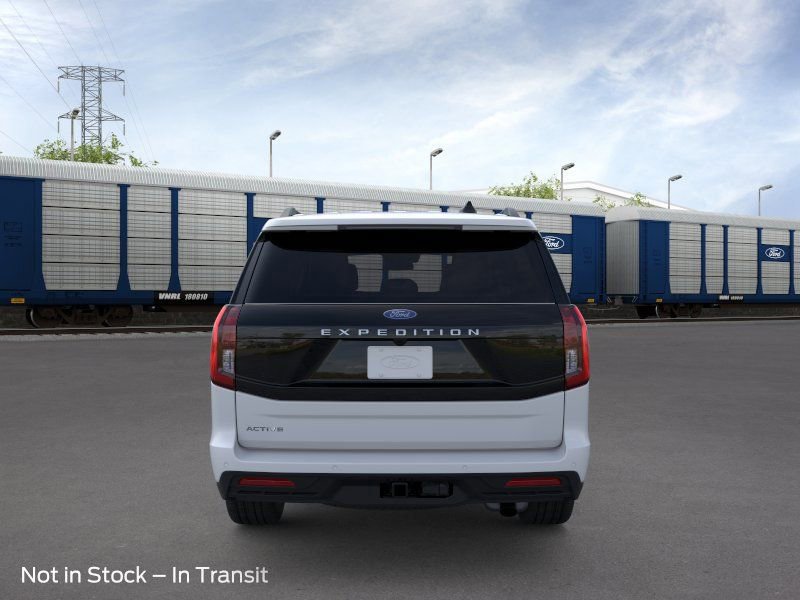 New 2026 Ford Expedition Active image 7