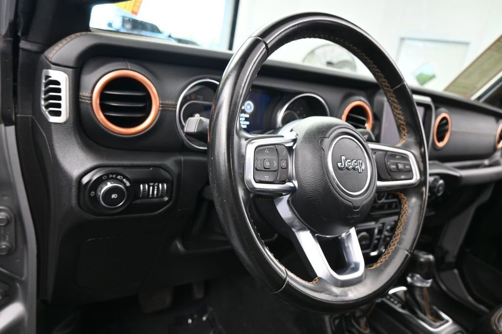 Used 2021 Jeep Wrangler Unlimited Sahara AWD/4WD image 15