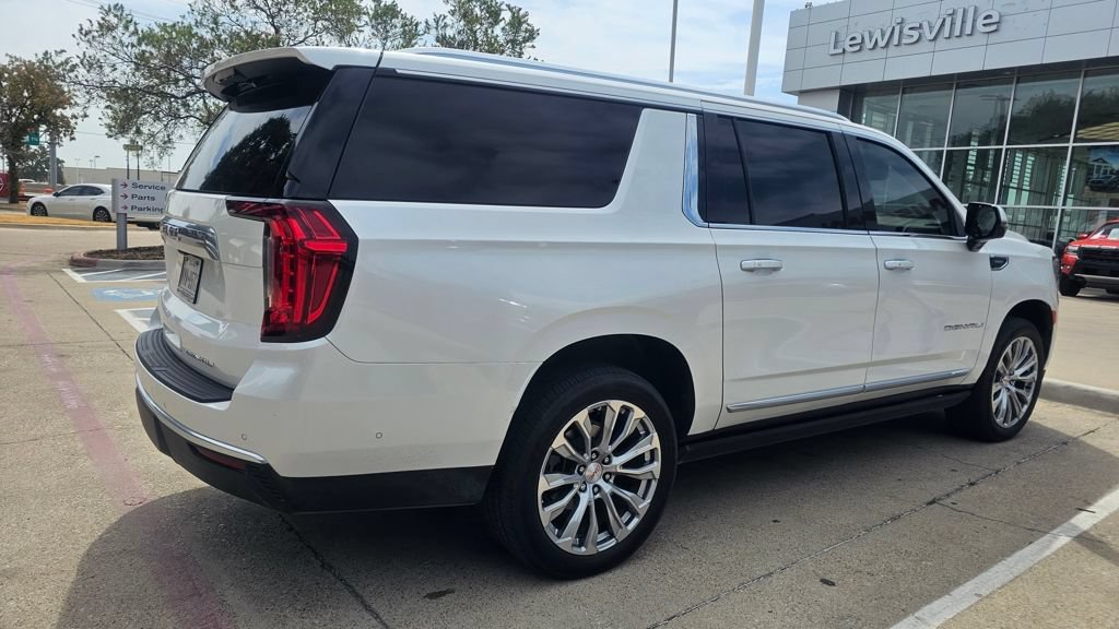 Used 2024 GMC Yukon XL Denali w/ Advanced Technology Package AWD/4WD image 6