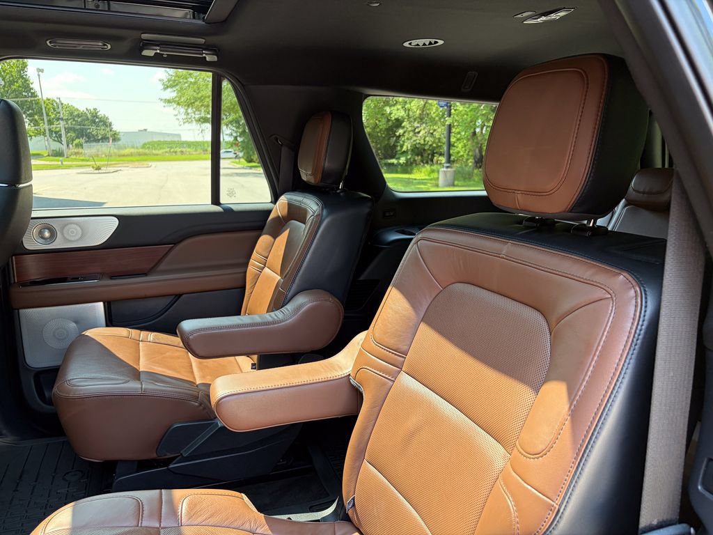 Certified 2022 Lincoln Navigator L Reserve AWD/4WD image 24