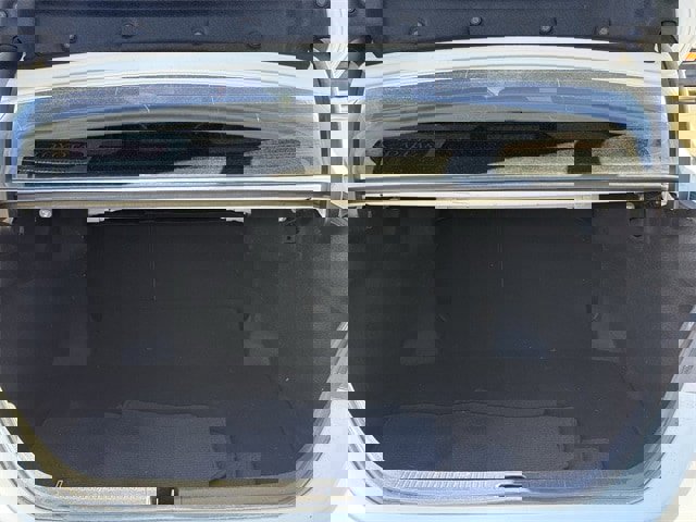 Used 2020 Toyota Camry SE image 29