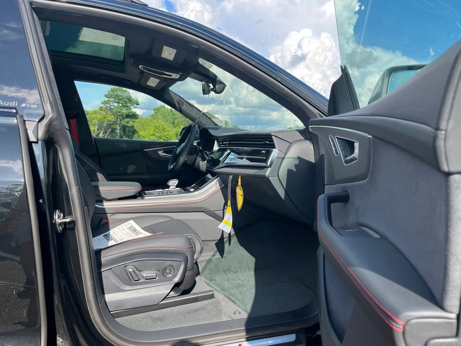 New 2026 Audi SQ8 Prestige AWD/4WD image 34