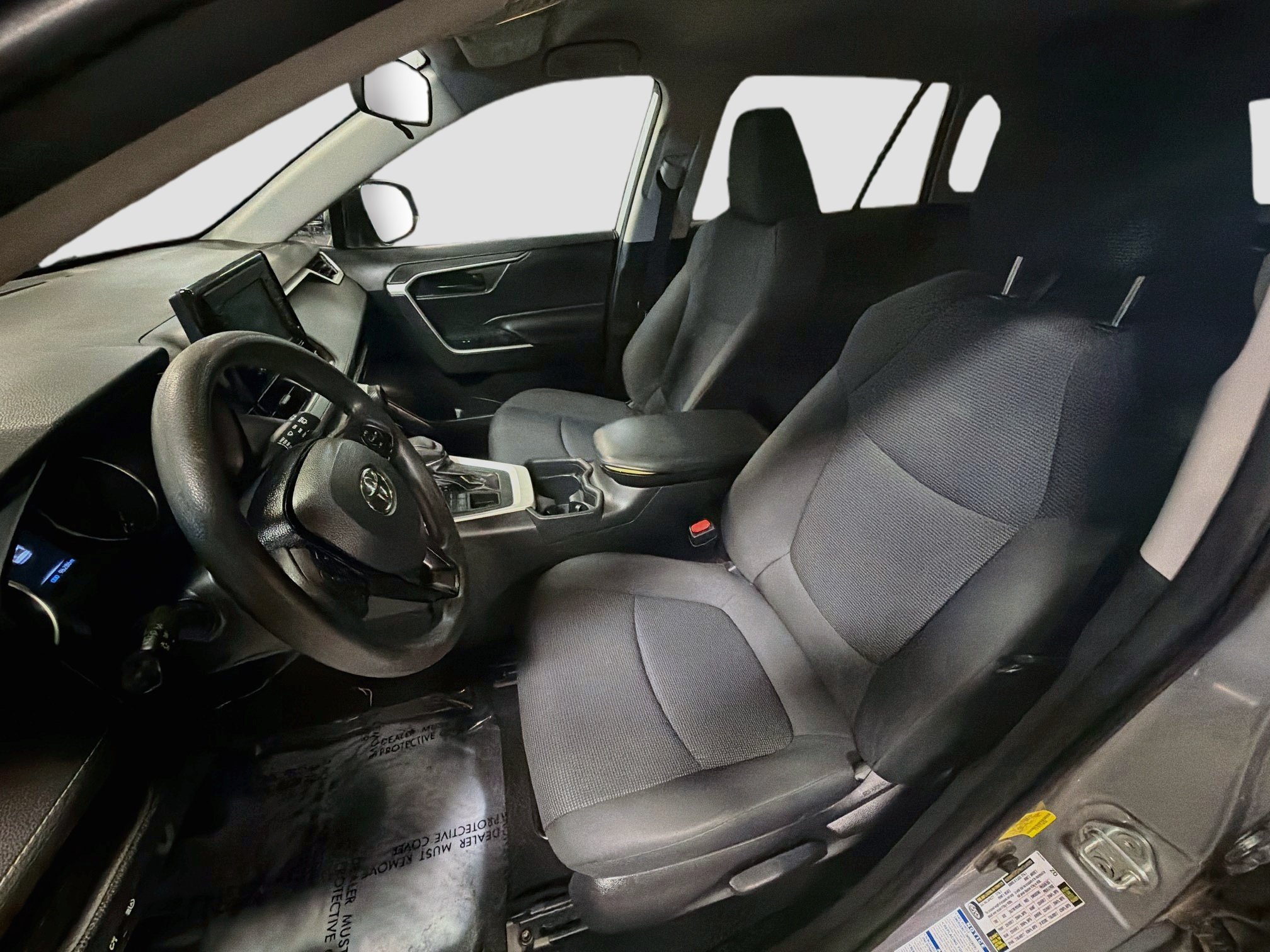Used 2019 Toyota RAV4 LE AWD/4WD image 13