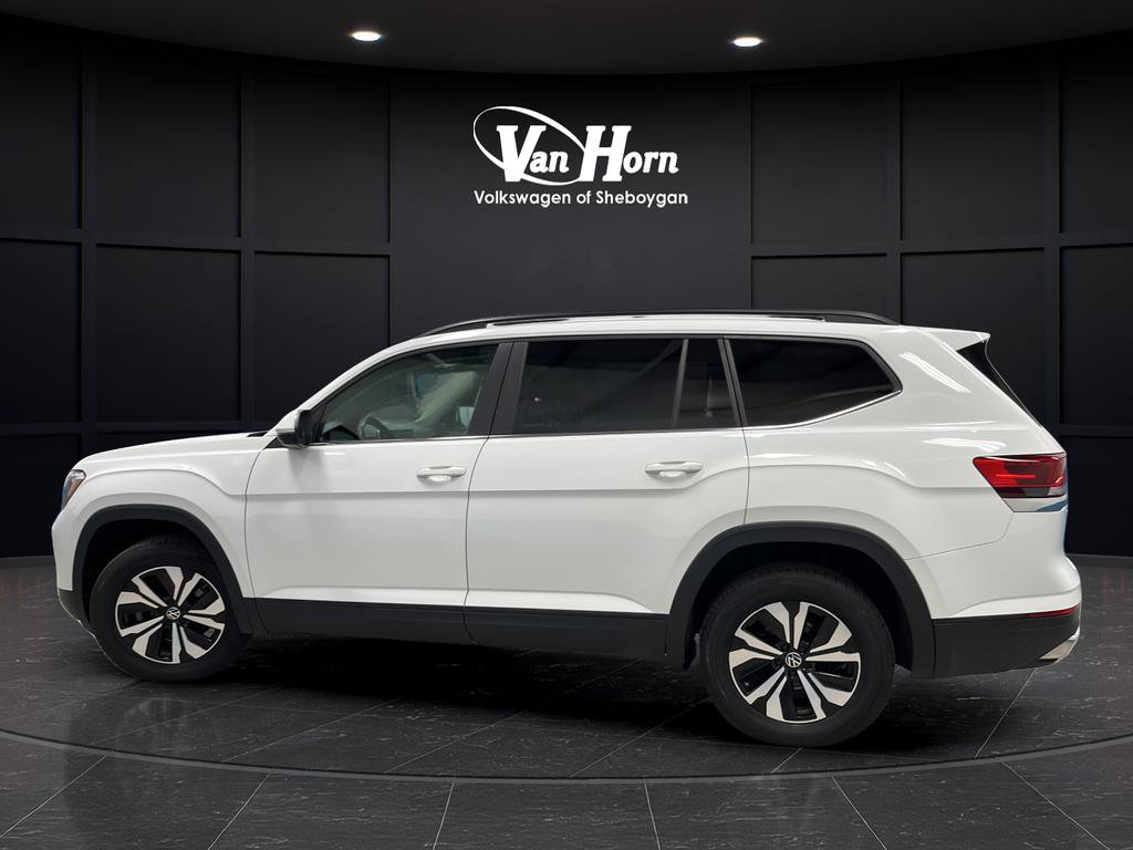 Used 2024 Volkswagen Atlas SE AWD/4WD image 4
