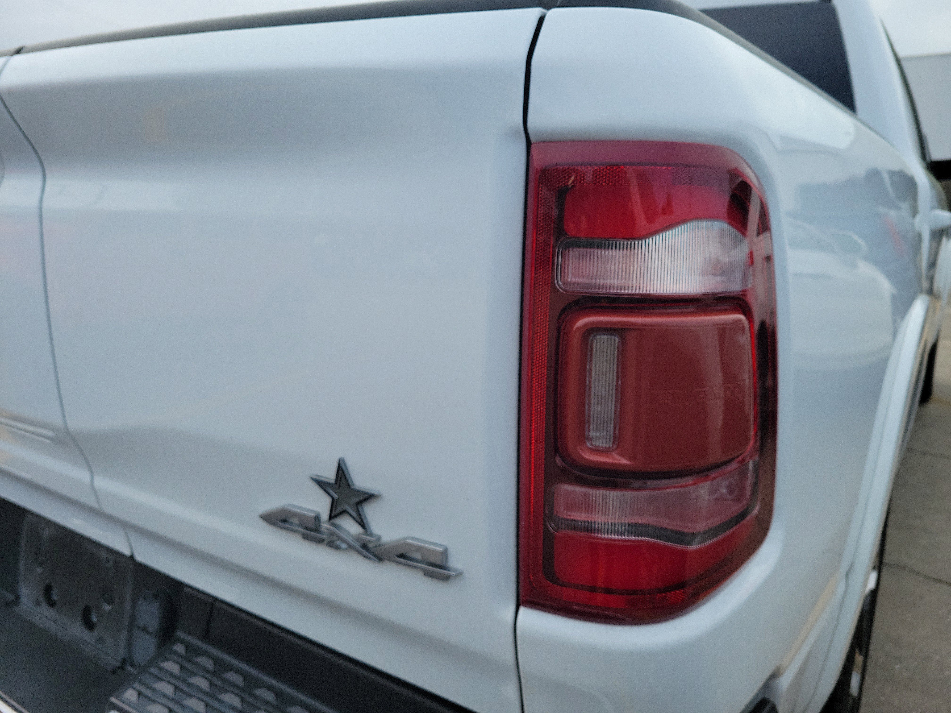 Used 2022 RAM 1500 Limited image 10