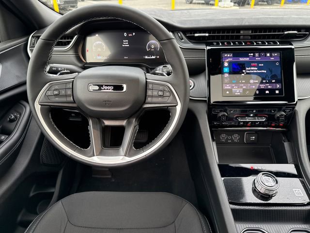 New 2025 Jeep Grand Cherokee L Laredo w/ Luxury Tech Group I image 17