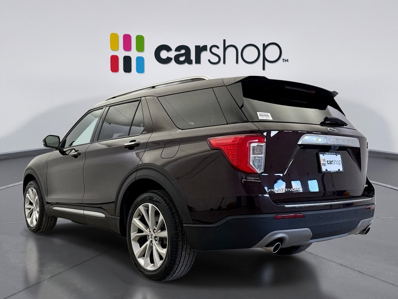 Used 2023 Ford Explorer Platinum w/ Premium Technology Package image 3