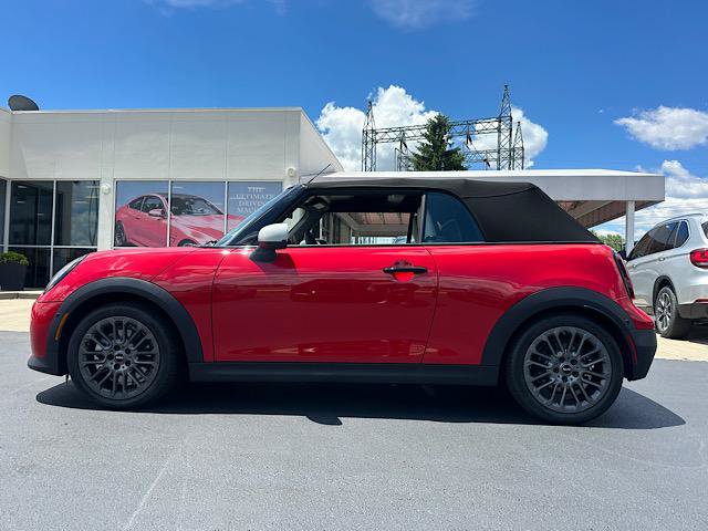 Used 2025 MINI Cooper S FWD image 2