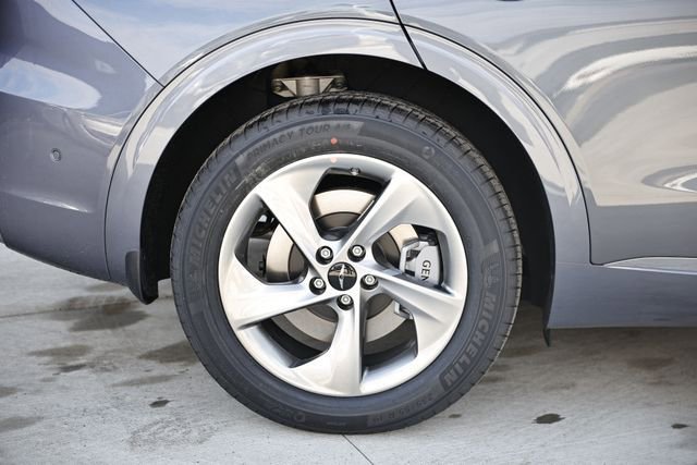 New 2026 Genesis GV70 2.5T Advanced image 5