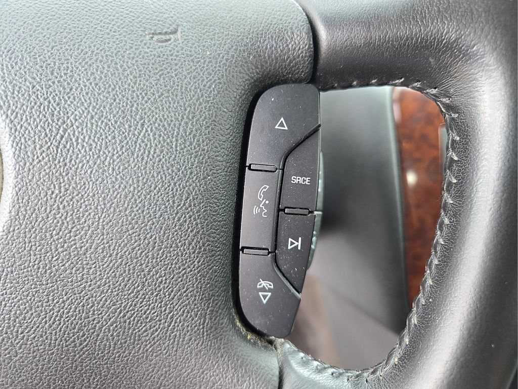 Used 2011 Chevrolet Impala LT FWD image 24