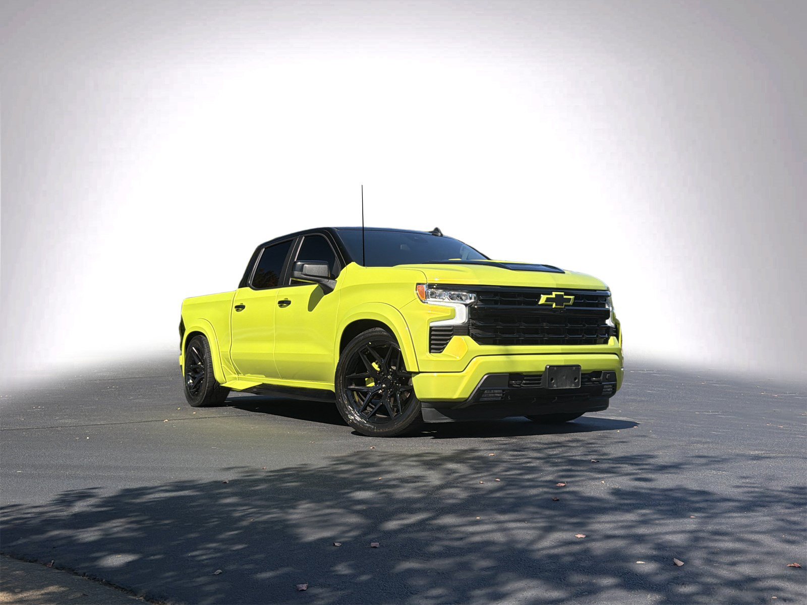 Used 2024 Chevrolet Silverado 1500 RST w/ Convenience Package II AWD/4WD image 2