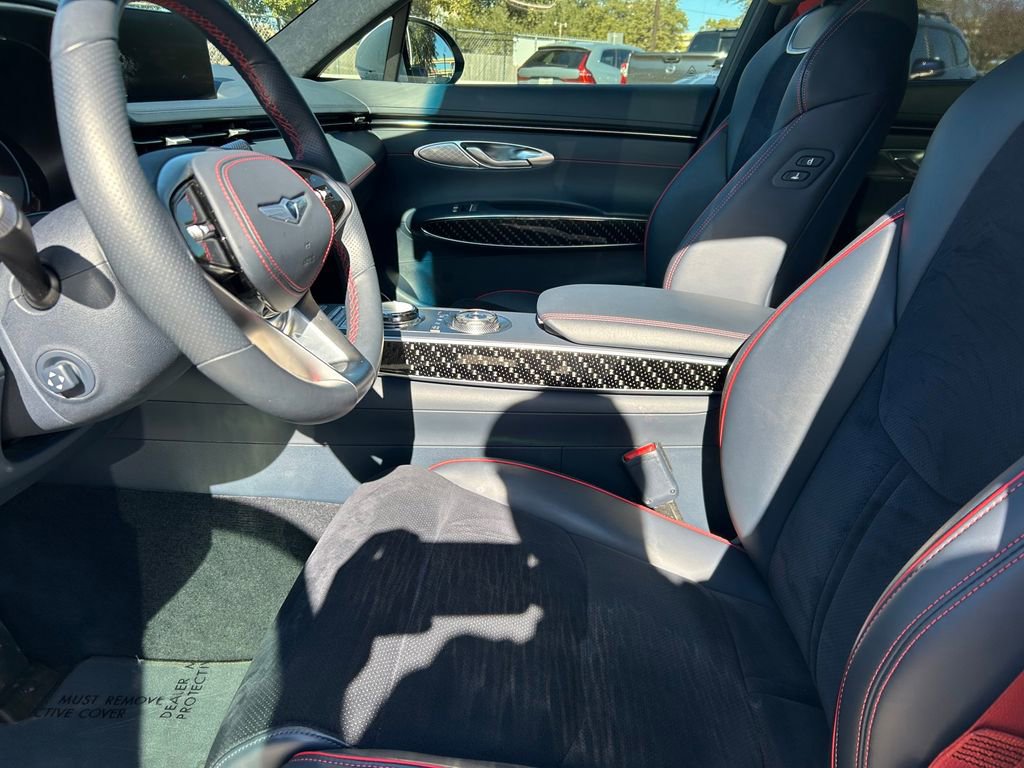 Used 2022 Genesis GV70 3.5T Sport w/ Sport Prestige Package image 11