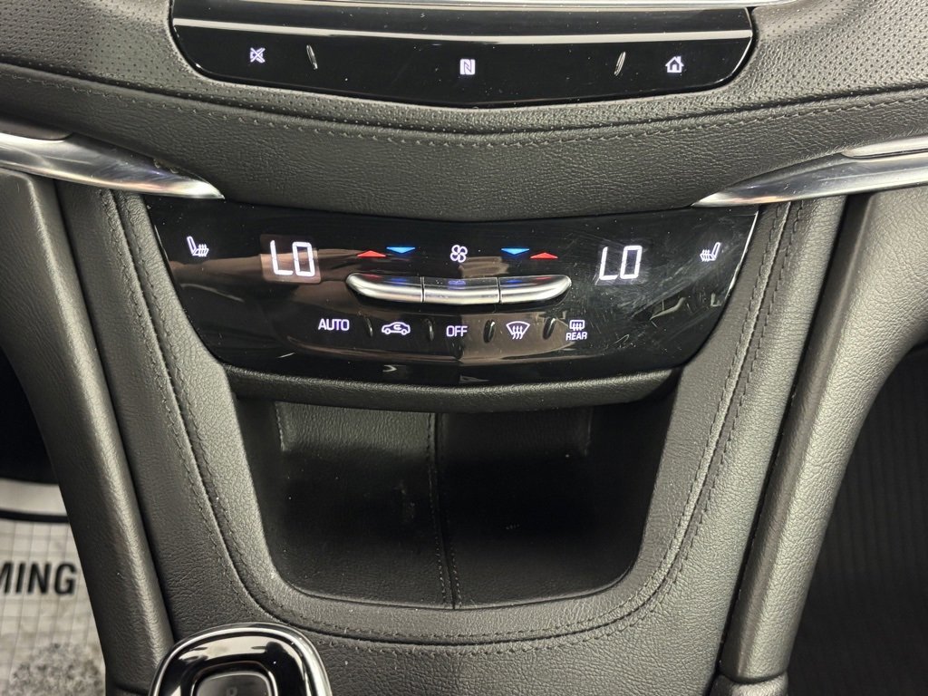 Used 2020 Cadillac XT5 Luxury image 32