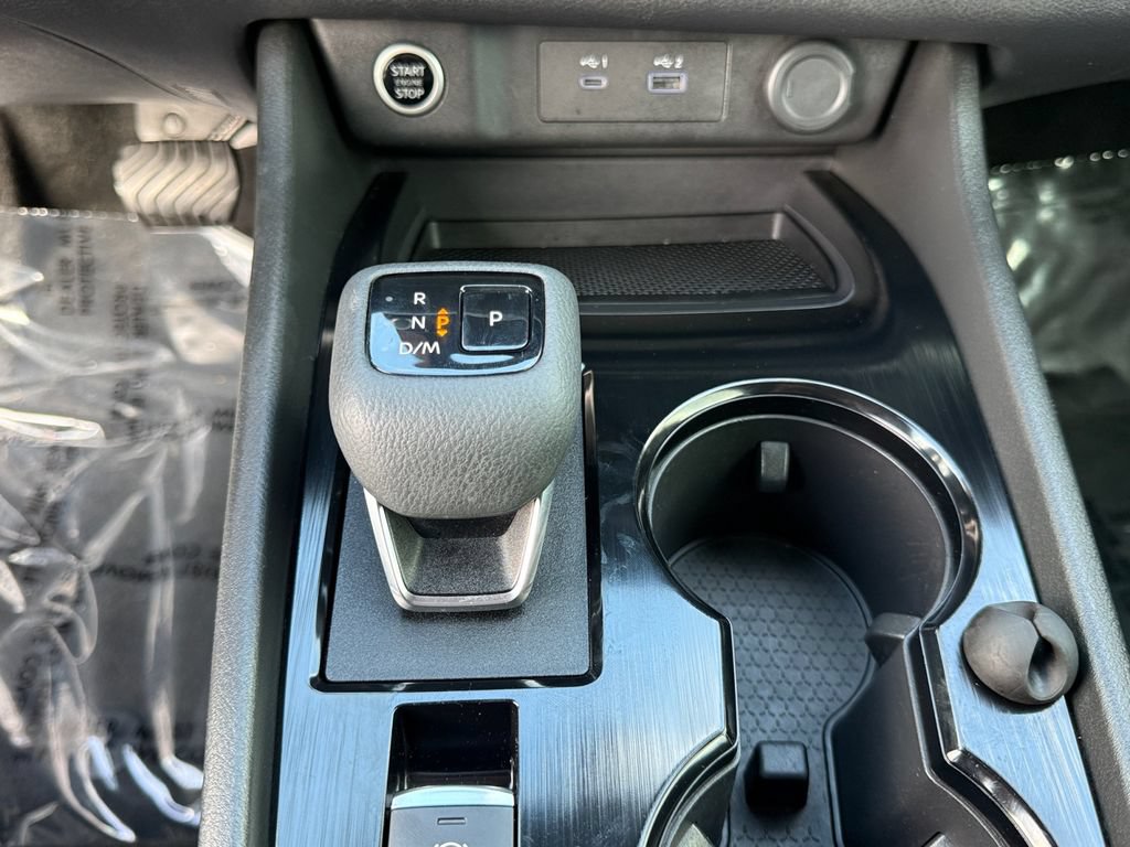 Used 2023 Nissan Rogue SV AWD/4WD image 18