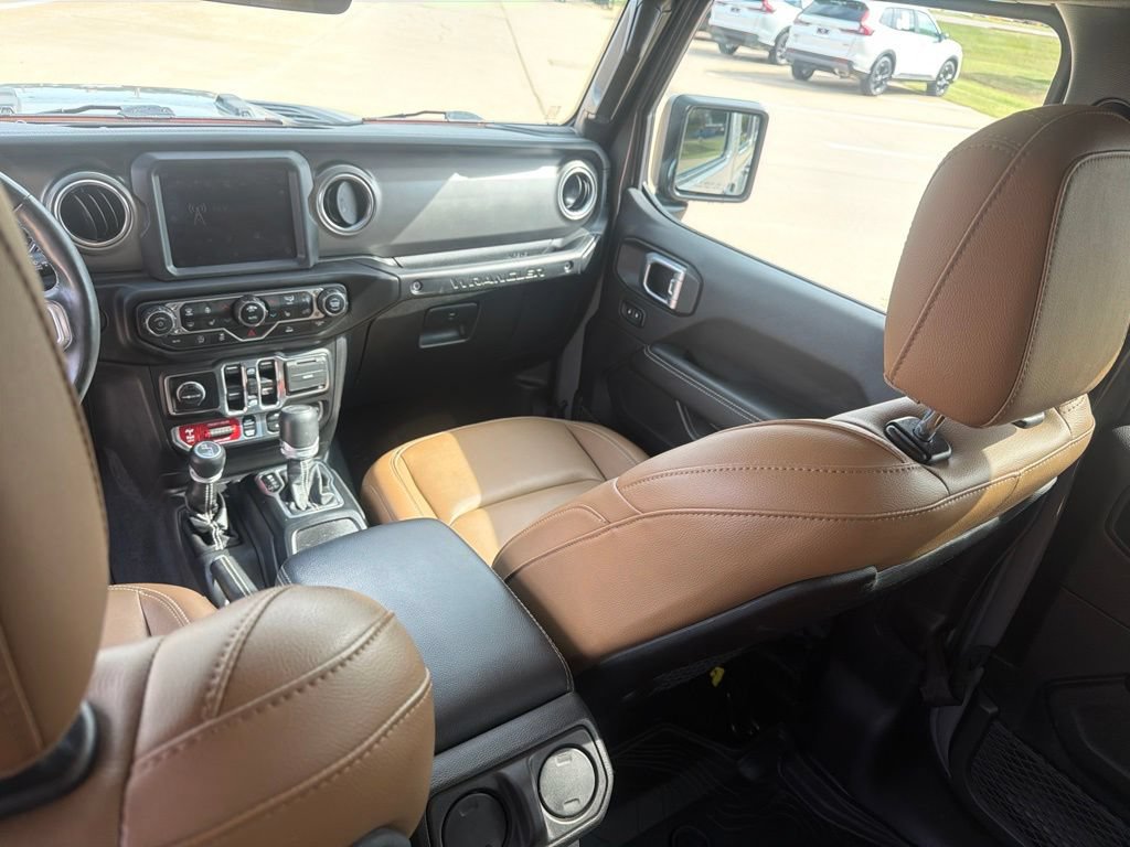 Used 2022 Jeep Wrangler Unlimited Rubicon w/ Steel Bumper Group AWD/4WD image 28
