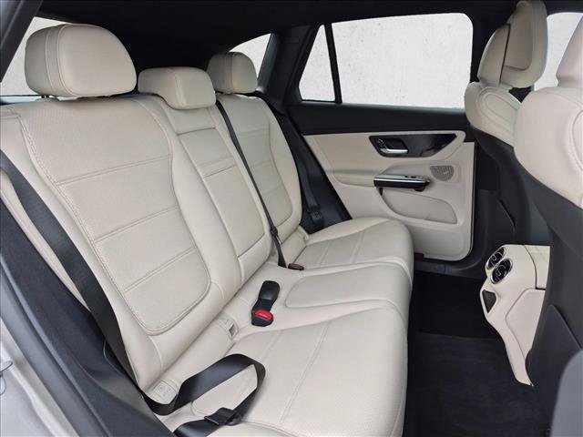 Used 2023 Mercedes-Benz GLC 300 image 19
