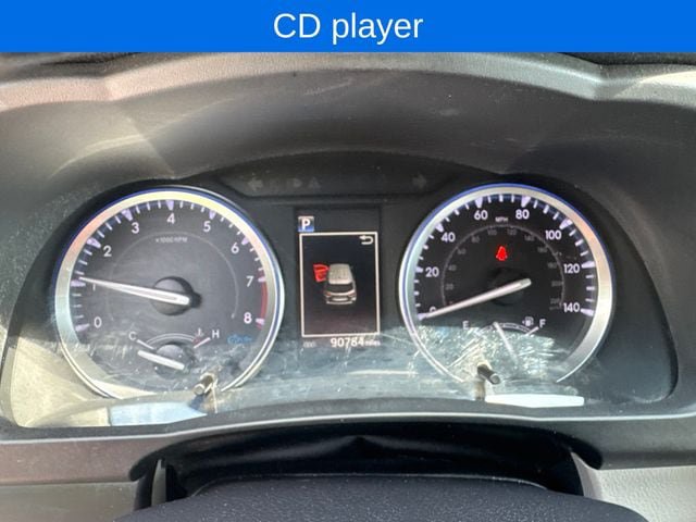 Used 2019 Toyota Highlander XLE AWD/4WD image 14