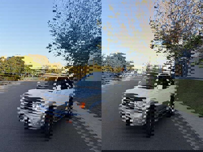 Used 2000 Toyota 4Runner Limited image 31