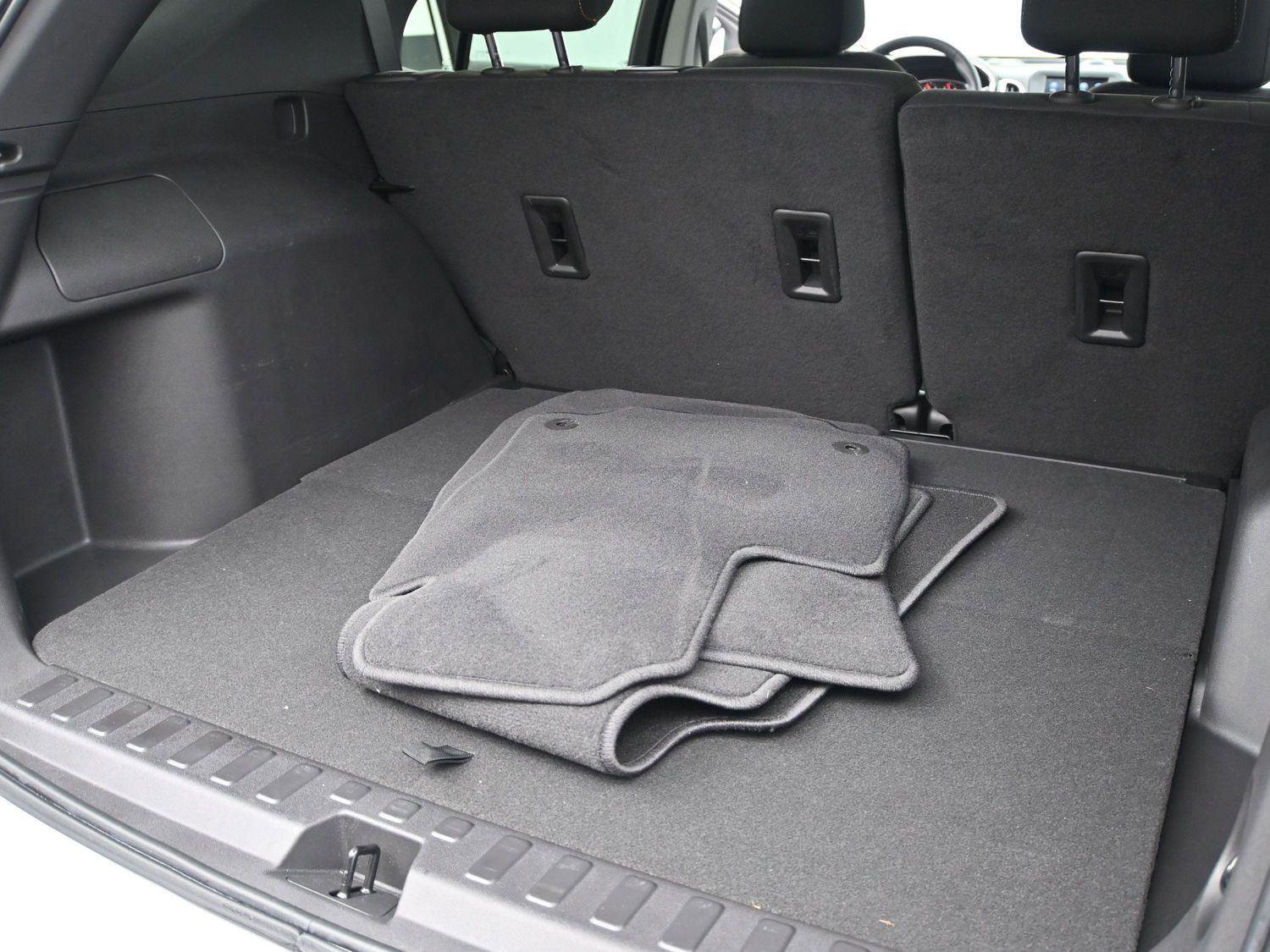 Used 2023 Chevrolet Equinox LT image 12