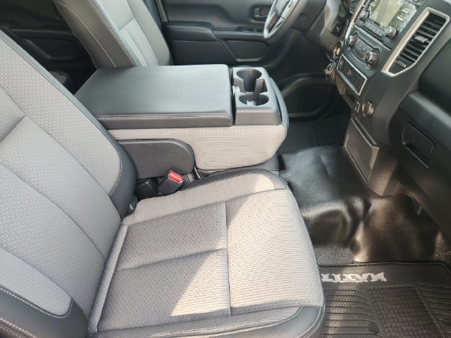 Used 2018 Nissan Titan S w/ S Utility Package AWD/4WD image 14