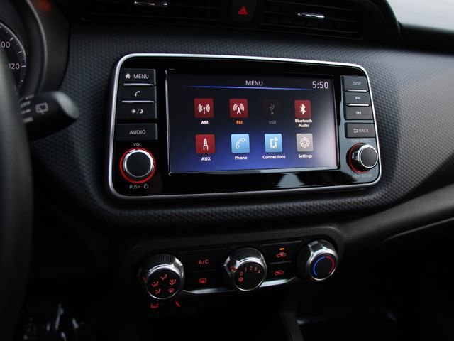 Certified 2025 Nissan Kicks Play S FWD image 19