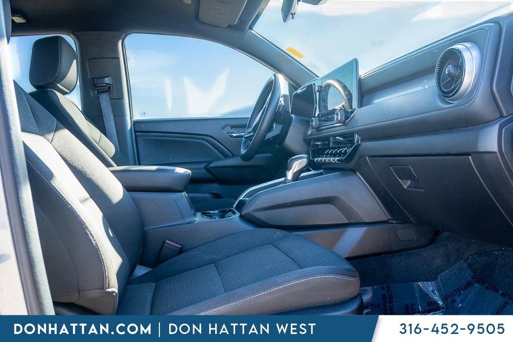 Used 2023 Chevrolet Colorado LT w/ LT Convenience Package image 19