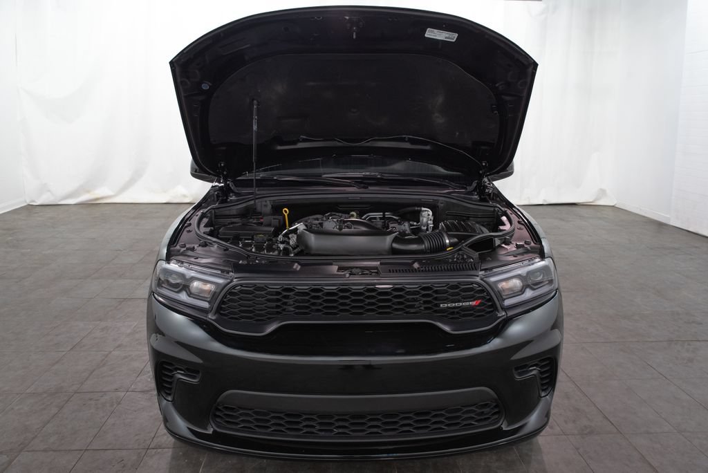 Used 2025 Dodge Durango GT AWD/4WD image 3