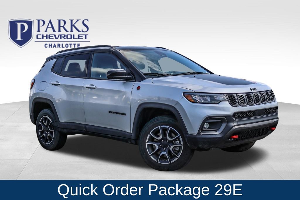 Used 2024 Jeep Compass Trailhawk image 1