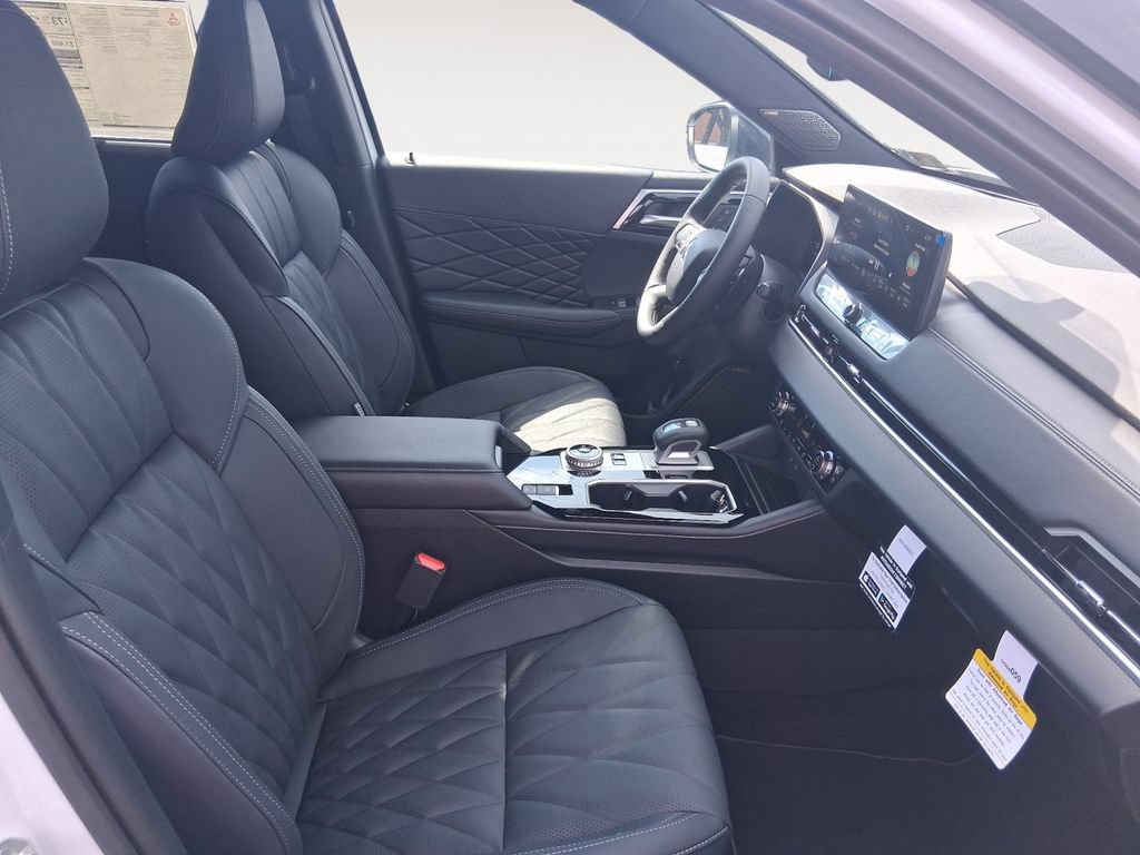 New 2026 Mitsubishi Outlander 4WD Plug-In Hybrid image 15